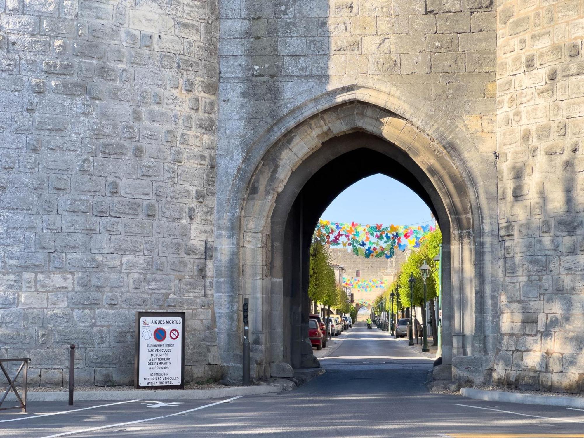 Les Suites Du 13 Aigues-Mortes Luaran gambar