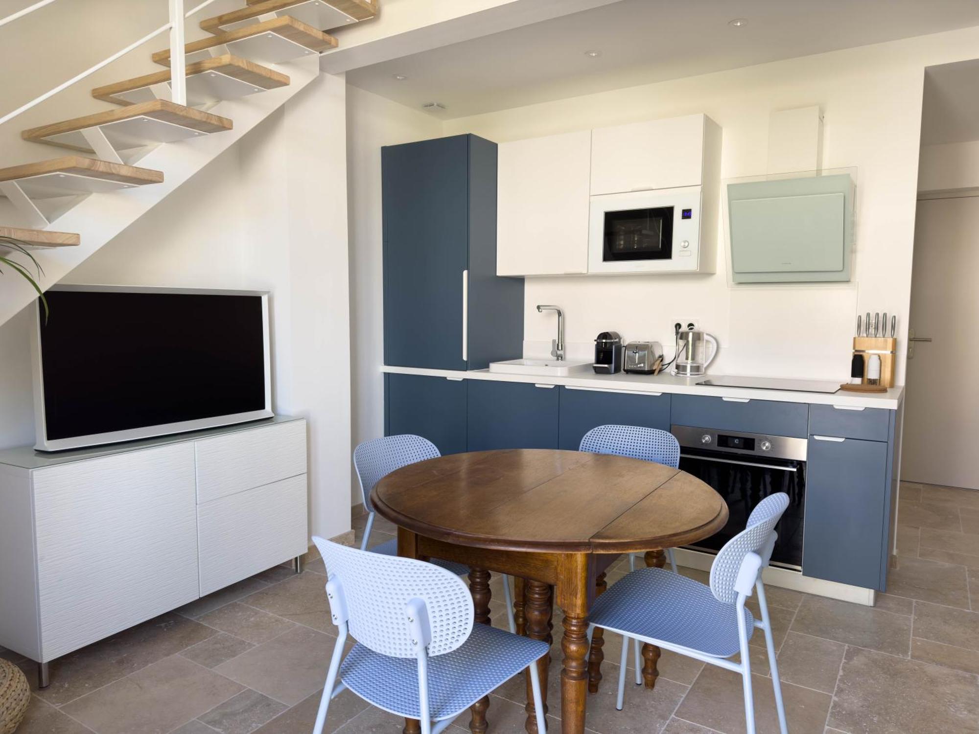 Les Suites Du 13 Aigues-Mortes Luaran gambar