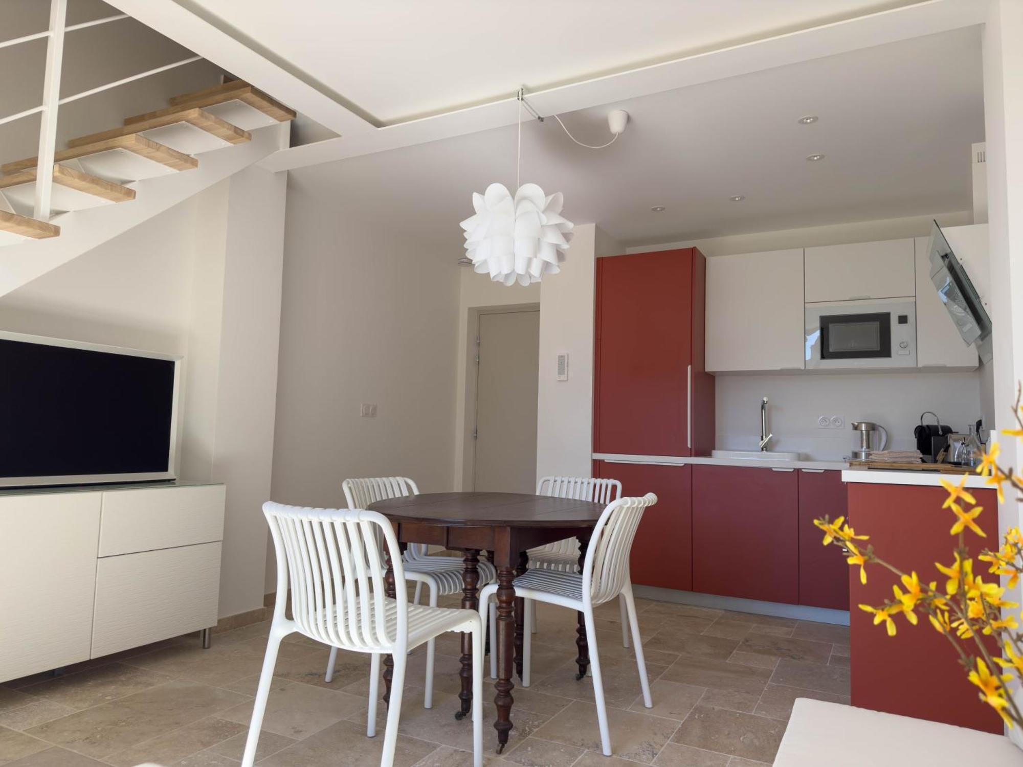 Les Suites Du 13 Aigues-Mortes Luaran gambar
